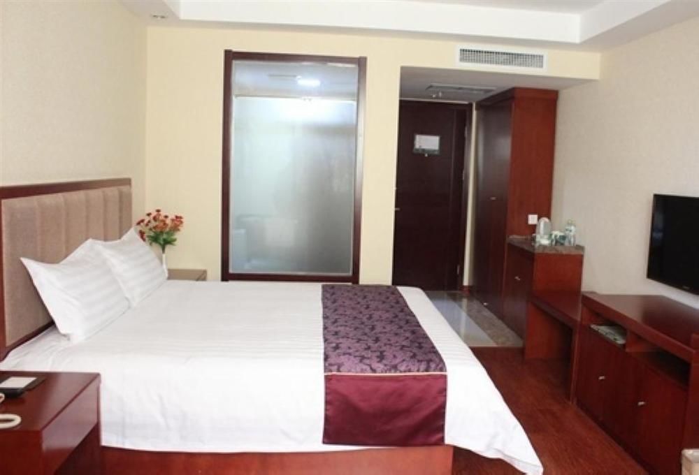 Greentree Inn Shandong Qingdao Wuyishan Road Jiashike Shopping Center Business Hotel Exterior foto